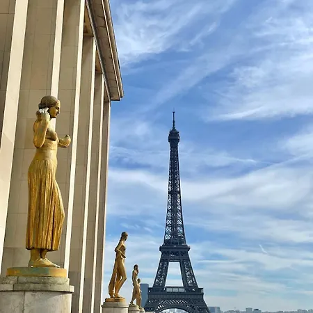Charming Trocadero Eiffel Tower Apartment